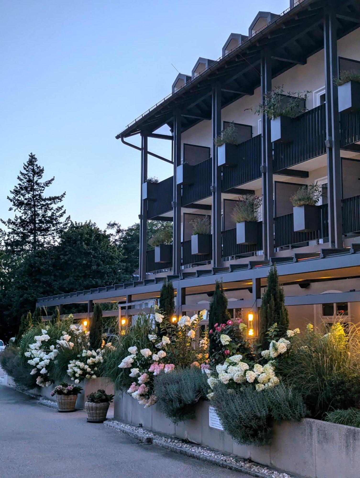 Bauer Hotel Und Restaurant Feldkirchen  Dış mekan fotoğraf